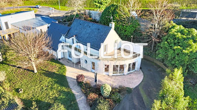 Maison - 145 m² - 9 pièces