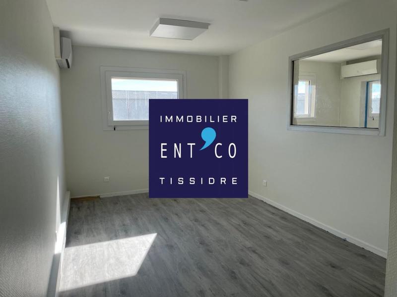 Entrepôt - 1 680 m²