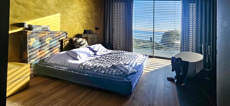 Maison - 320 m² - 14 pièces