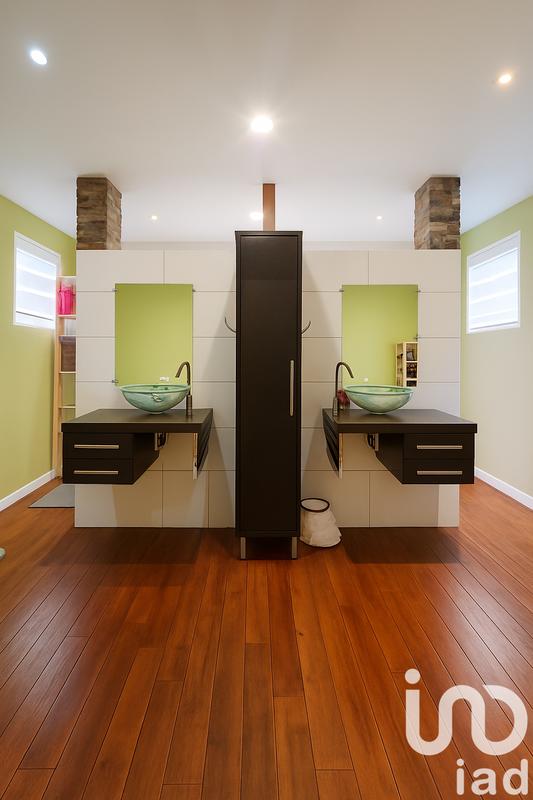 Maison de ville - 195 m² - 7 pièces