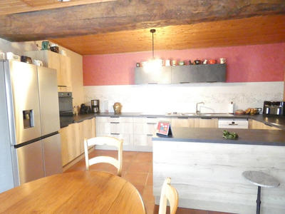Maison - 148 m² - 6 pièces