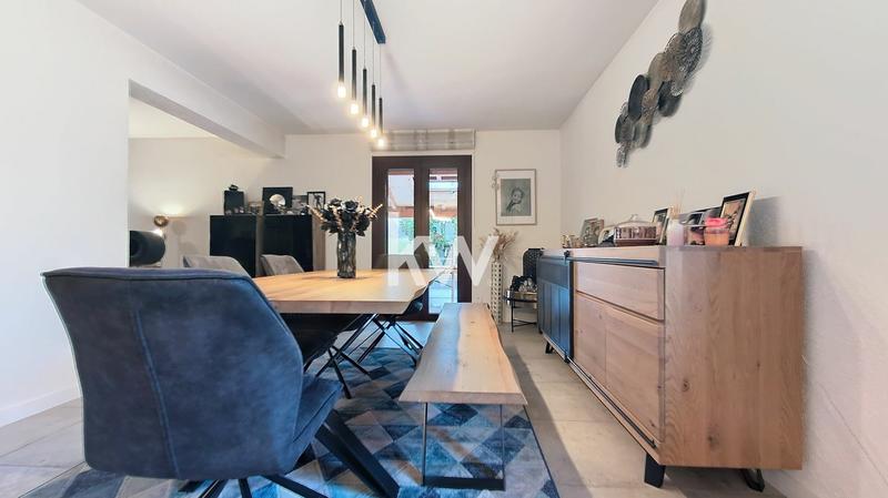 Maison jumelée - 180 m² - 5 pièces