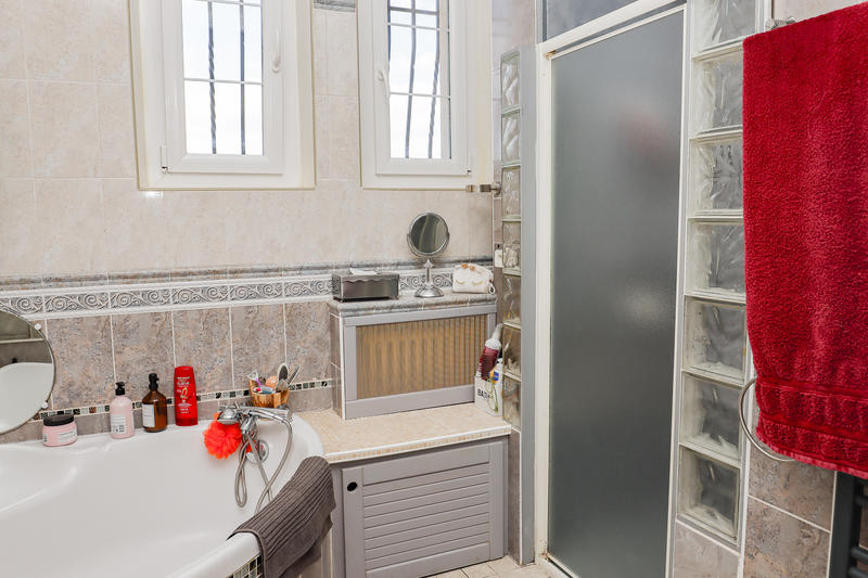 Maison - 154 m² - 4 pièces