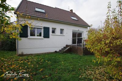 Maison - 104 m² - 4 pièces