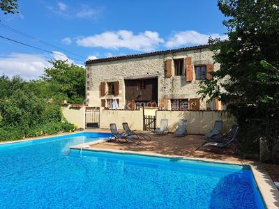 Propriété - 550 m² - 22 pièces