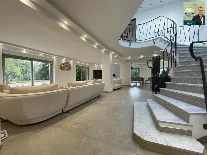 Villa - 486 m² - 11 pièces