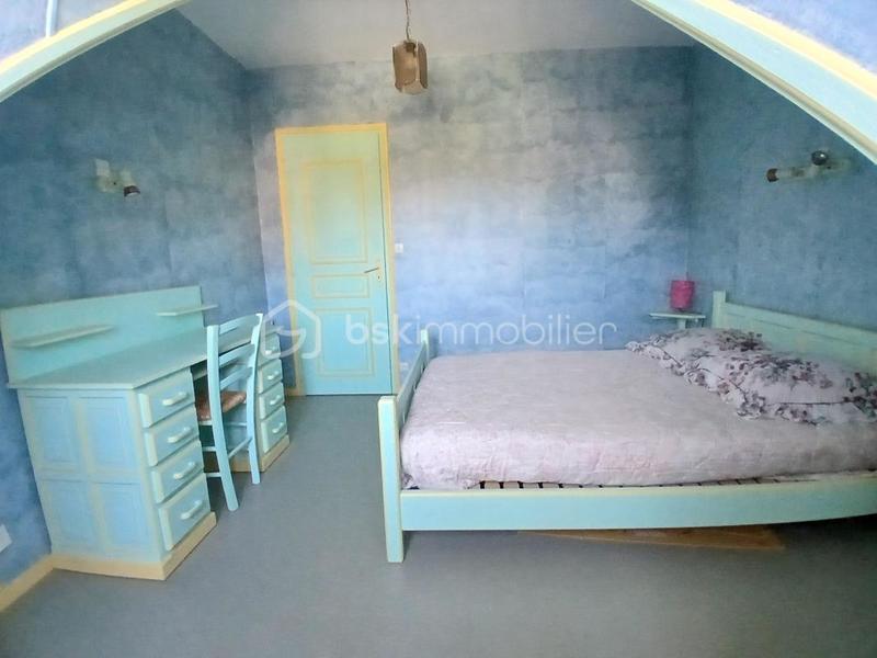 Maison - 163 m² - 8 pièces