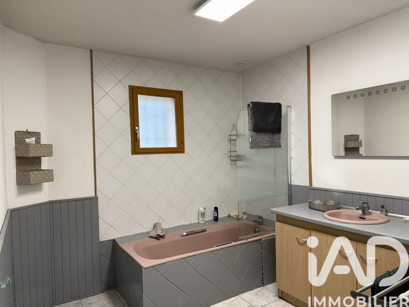 Maison - 147 m² - 8 pièces