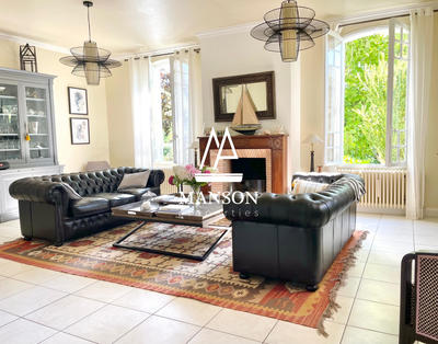 Villa - 190 m² - 8 pièces