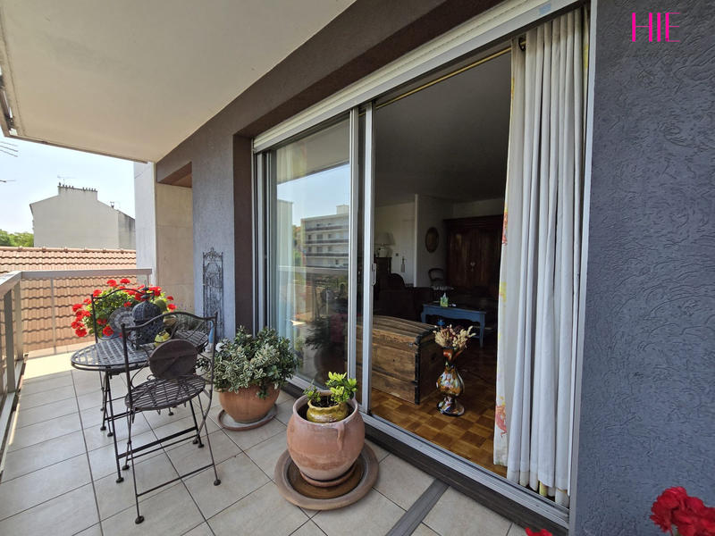 Appartement - 82 m² - 4 pièces