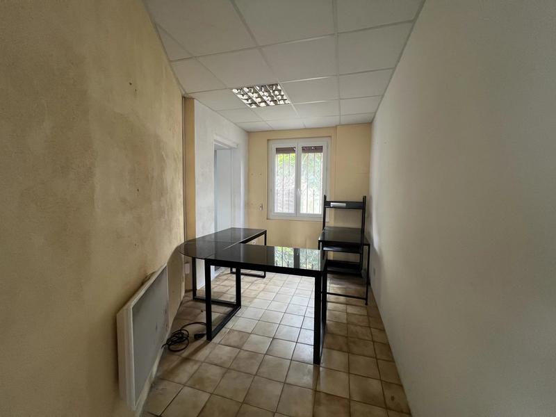 Immeuble - 180 m² - 7 pièces