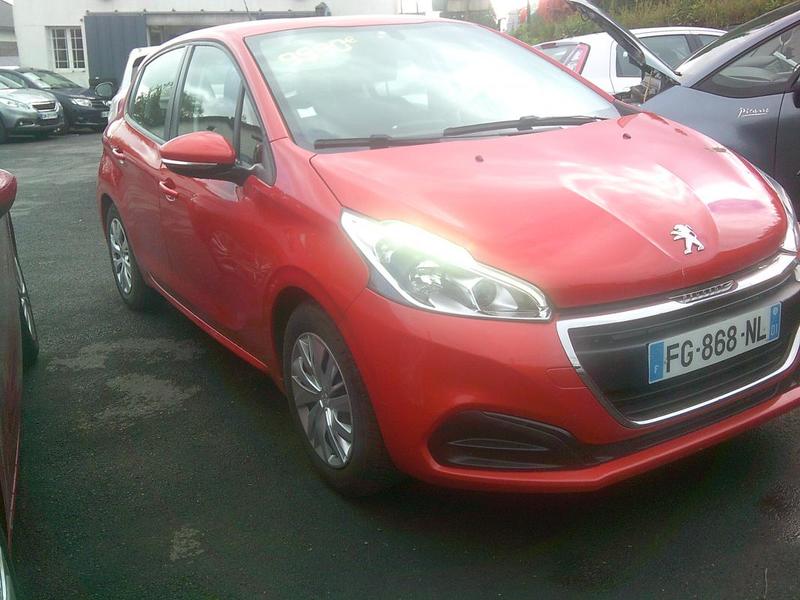 Peugeot 208 1.5l blue Hdi active 1021cv