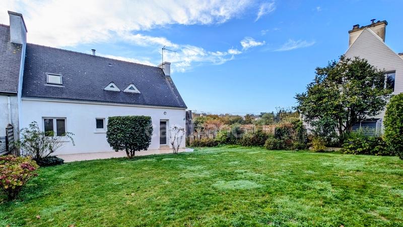 Maison - 111 m² - 6 pièces