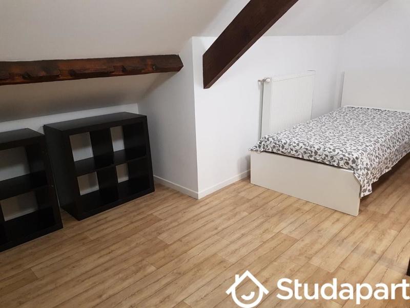 Chambre - 14 m² - 1 pièce