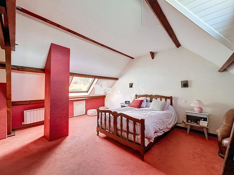 Maison traditionnelle - 125 m² - 4 pièces