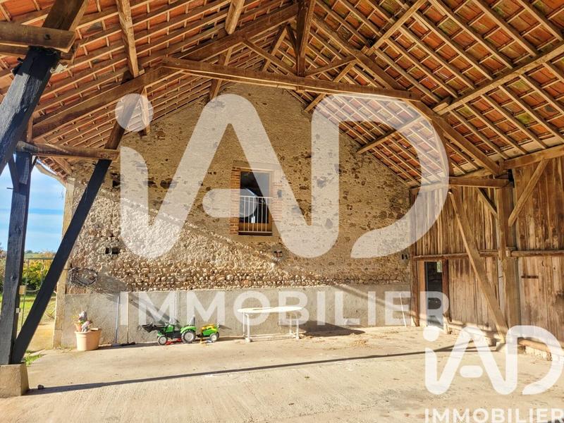 Maison - 317 m² - 8 pièces