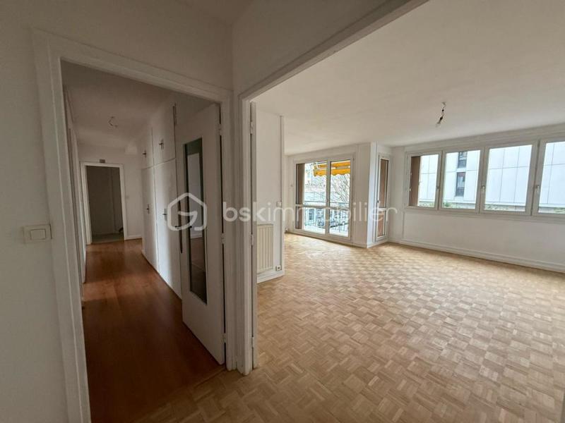 Appartement - 95 m² - 5 pièces