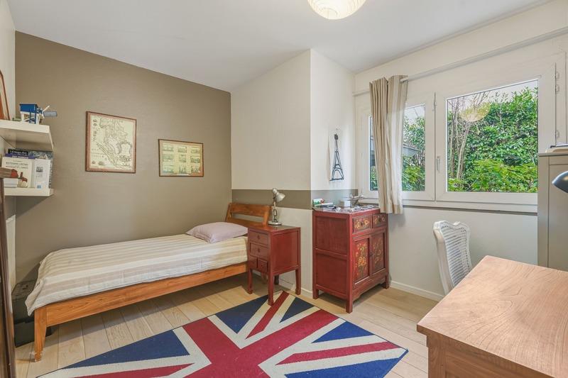 Maison - 237 m² - 6 pièces