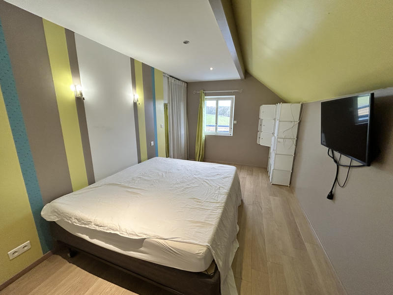 Maison - 217 m² - 7 pièces