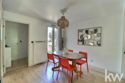 Maison - 74 m² - 5 pièces