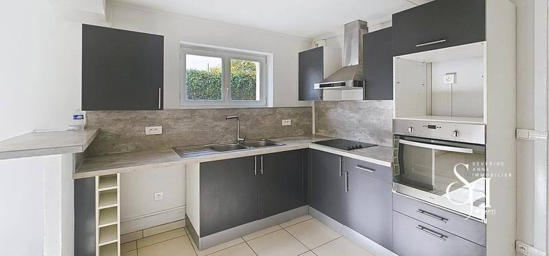 Maison - 140 m² - 8 pièces