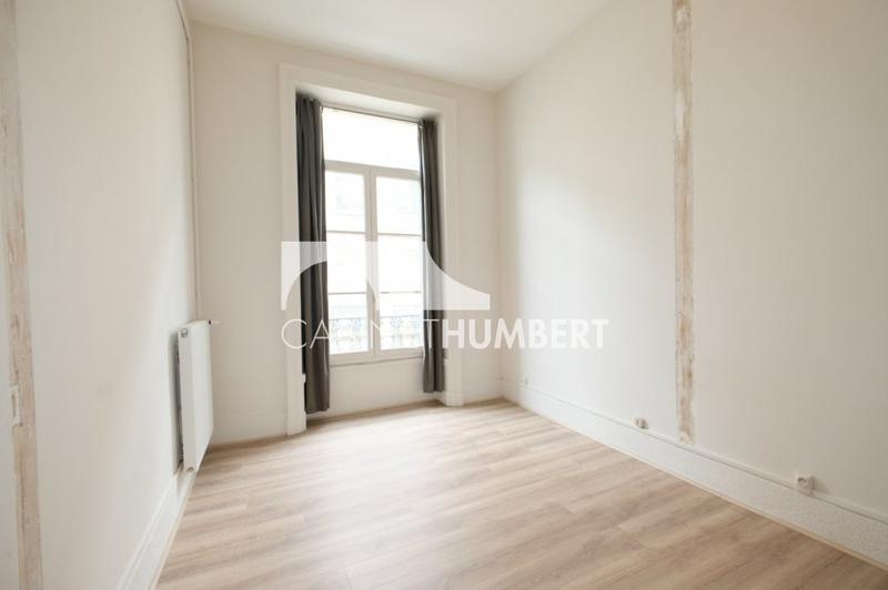 Appartement - 99 m² - 4 pièces