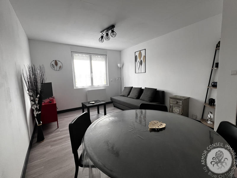 Local commercial - 216 m² - 10 pièces