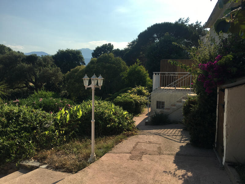 Appartement - 240 m² - 10 pièces