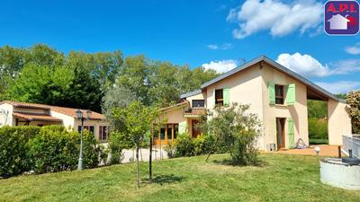 Maison d'architecte - 264 m² - 9 pièces