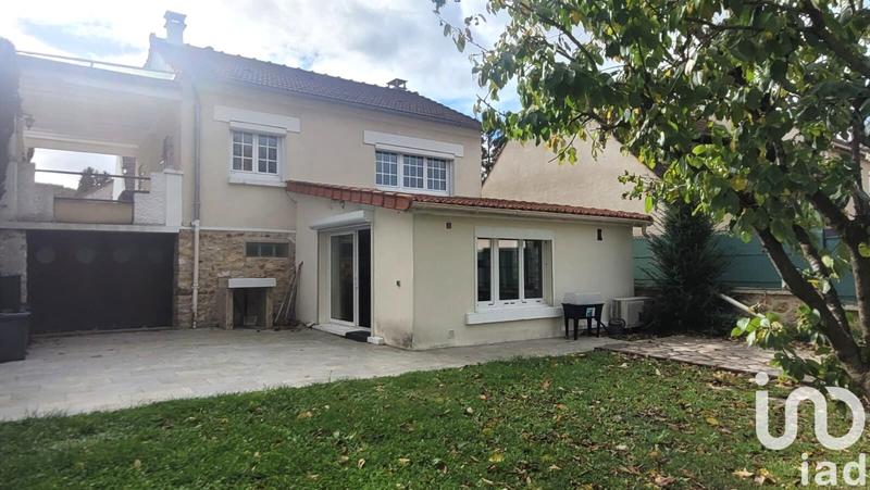 Maison - 95 m² - 4 pièces