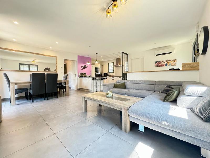 Maison - 200 m² - 4 pièces