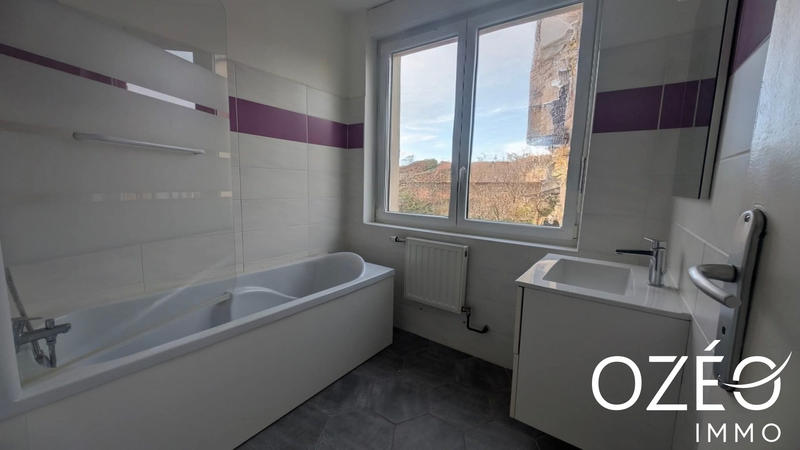 Maison - 79 m² - 5 pièces