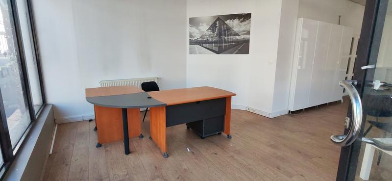 Local d'activités - 105 m²