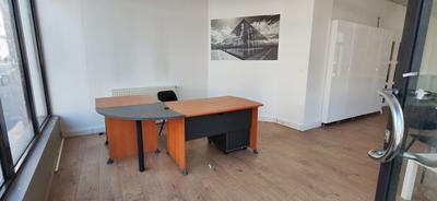 Local d'activités - 105 m²