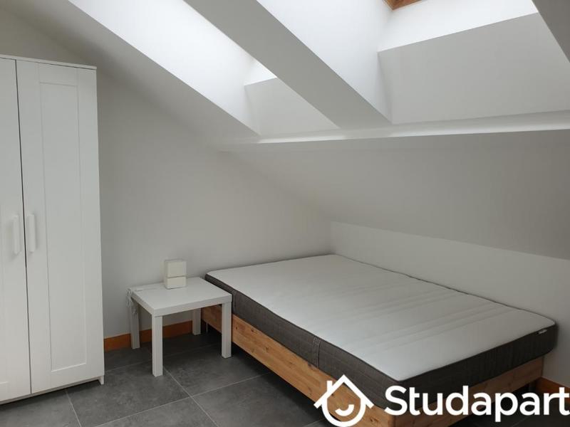 Chambre - 12 m² - 1 pièce