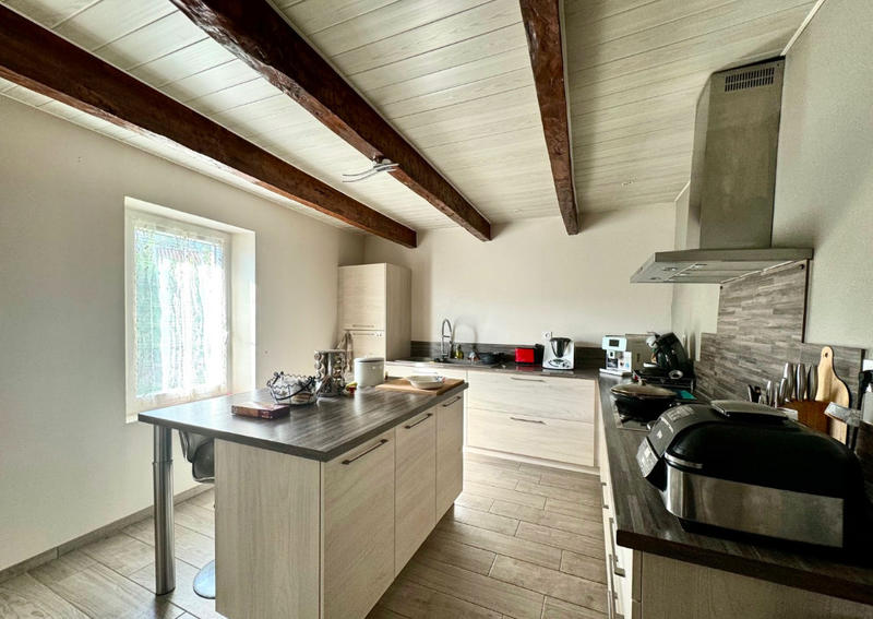 Propriété - 293 m² - 12 pièces