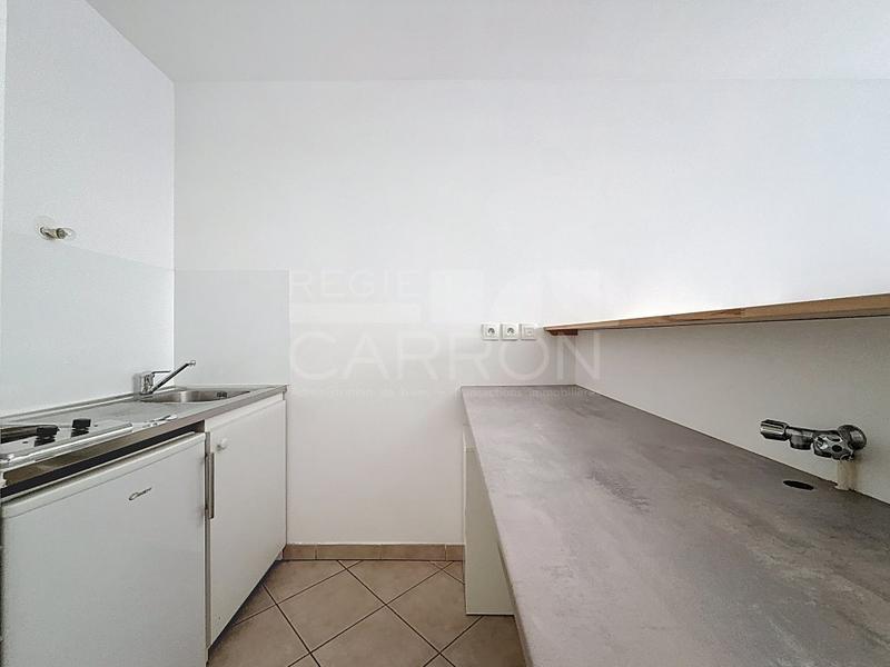 Studio - 27 m² - 1 pièce
