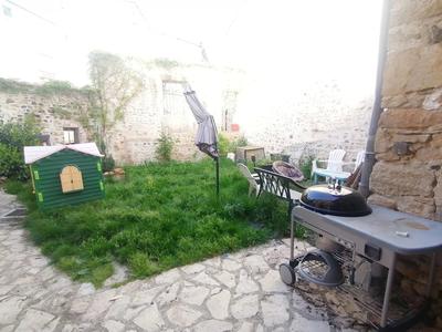 Maison - 166 m² - 7 pièces