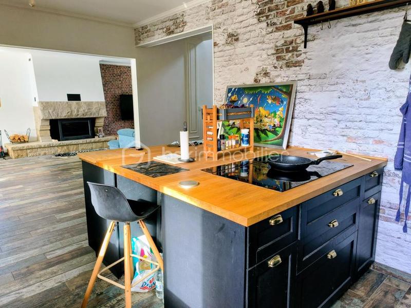 Maison traditionnelle - 174 m² - 6 pièces