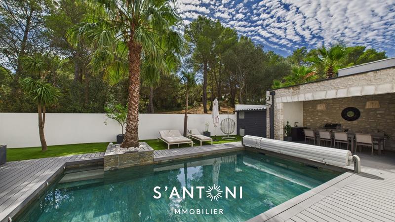 Maison - 200 m² - 9 pièces