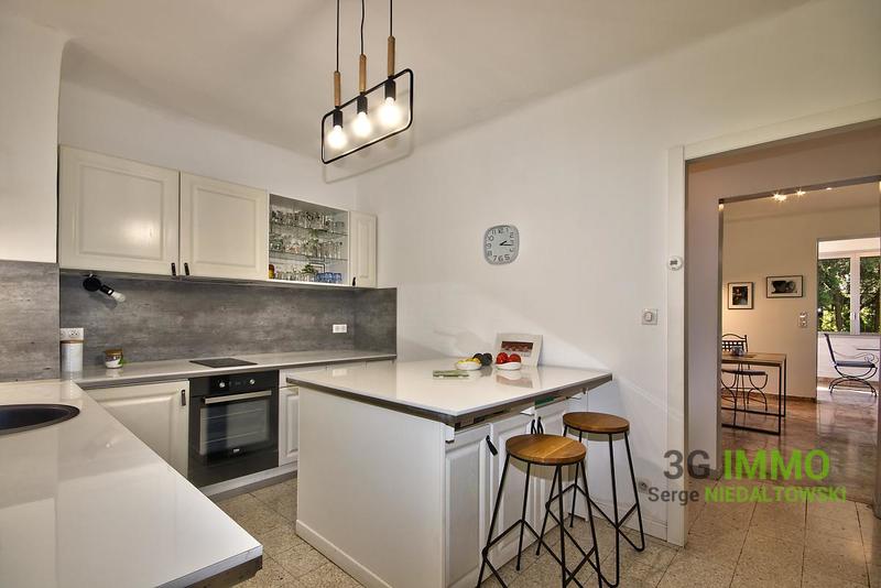 Propriété - 124 m² - 6 pièces