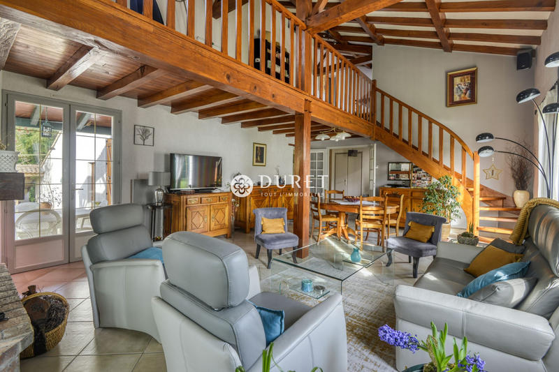 Maison - 168 m² - 6 pièces