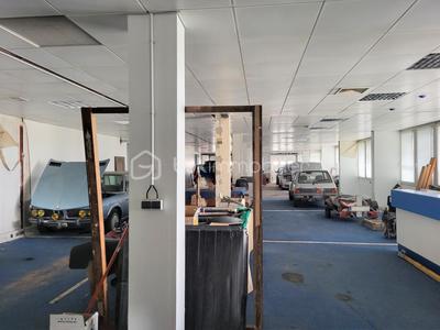 Local commercial - 800 m² - 13 pièces