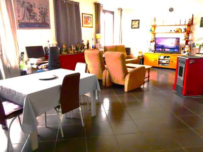 Maison - 102 m² - 5 pièces