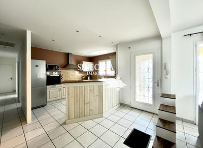 Maison - 106 m² - 5 pièces