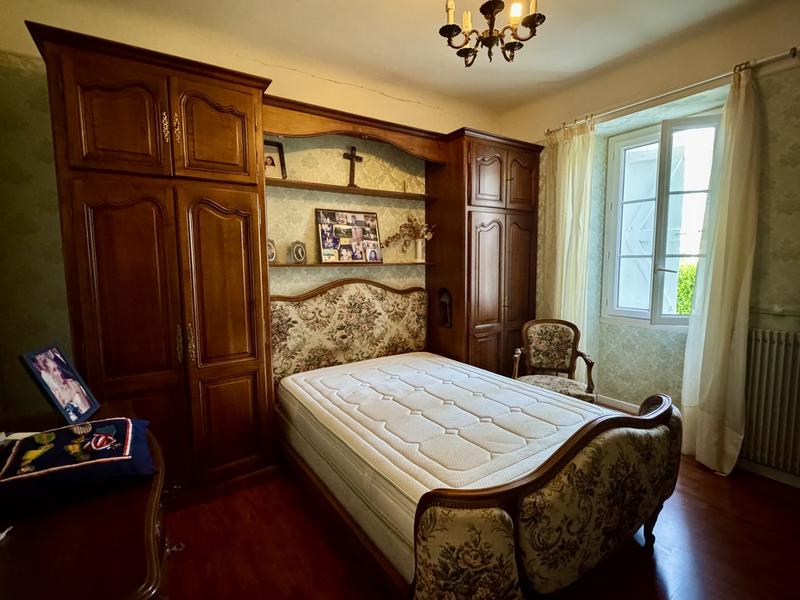 Maison - 281 m² - 10 pièces