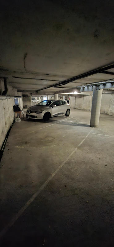 Parking / Garage - 11 m²