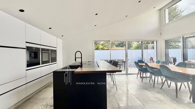 Villa - 165 m² - 7 pièces