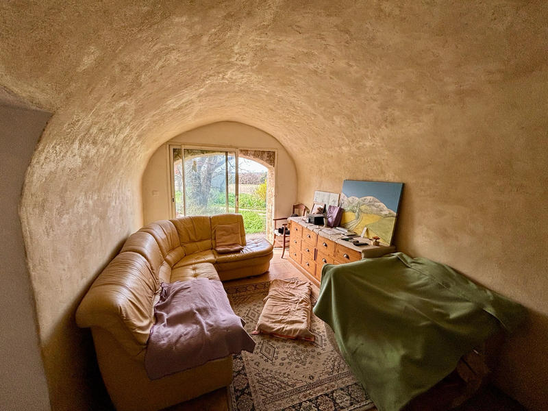 Mas - 260 m² - 17 pièces