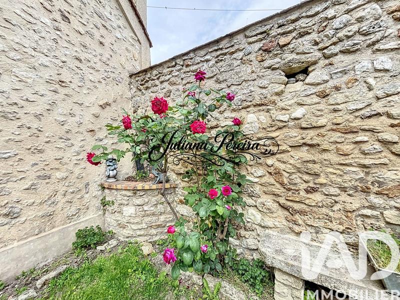 Maison - 176 m² - 9 pièces